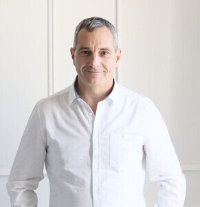 Christophe Mauvais La Farlède, Professionnel indépendant